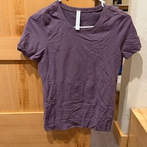 Athleta Purple In Motion Seemless Short Sleeve Tee